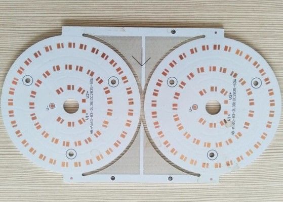 Un buen precio. Placa de circuito impreso de PCB para LED en línea