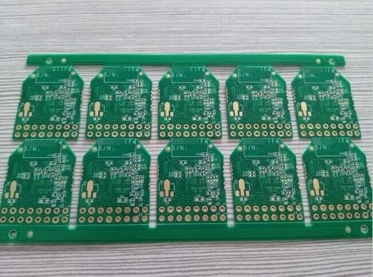 Un buen precio. Placa de circuito impresa electrónica blanca azul de la serigrafía FR4 de Soldermask del teléfono móvil del OEM en línea