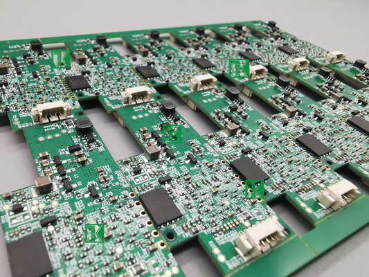 Un buen precio. Ensamblaje de PCB SMT de giro rápido personalizado con espesor de placa de 1.6 mm y soldmask verde en línea